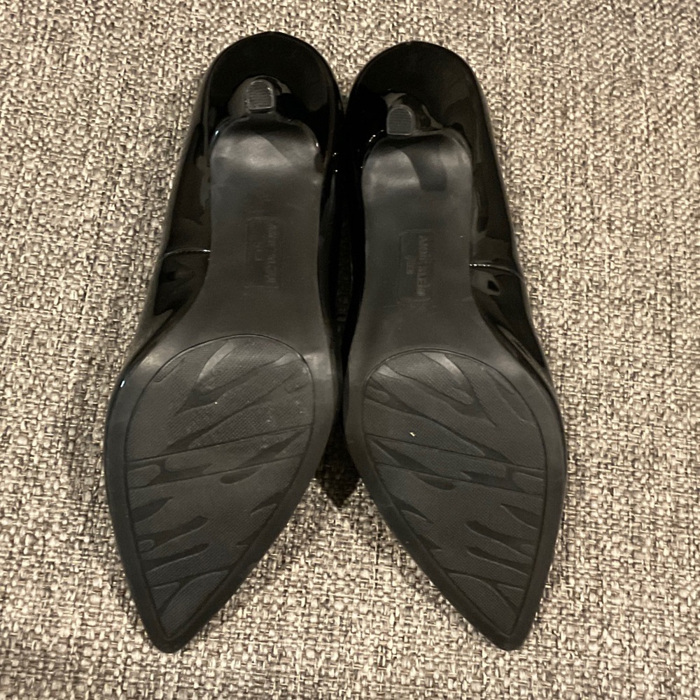 Anne Klein Women’s Black Patent Leather Heels Pointed Toe Size 7 Pumps - Picture 6 of 8